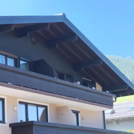 Alpenstueck Family Apartment-2 Bedrooms-80 Sqm-free Parking * Zell am See